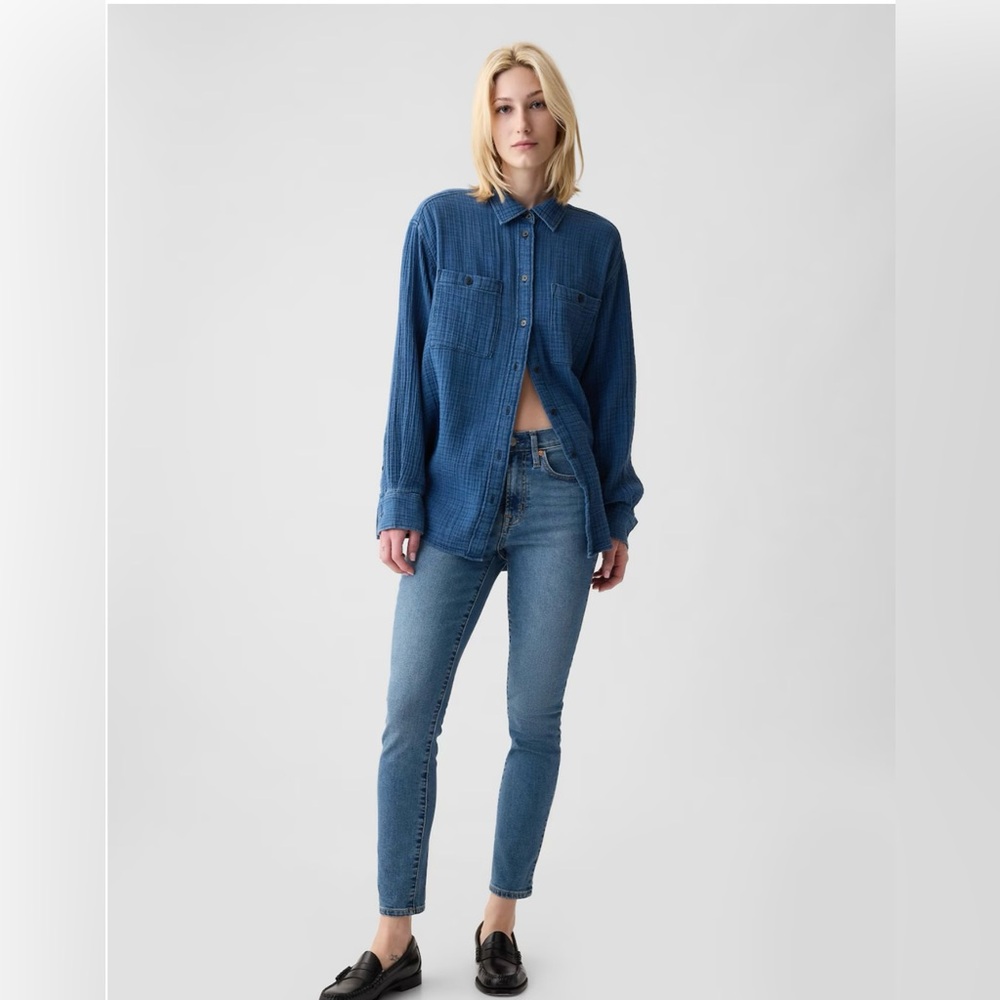 NWT GAP Mid Rise Wide Leg Denim Denim, Size 25R, MEDIUM indigo